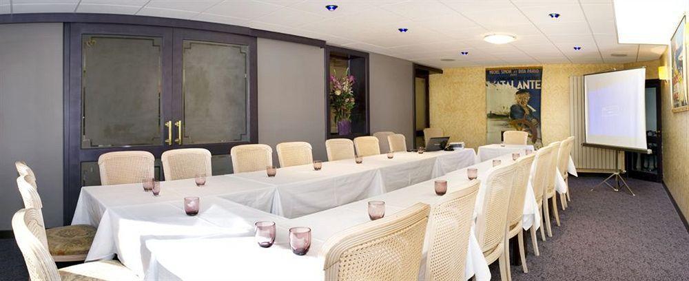 Hotel Les Peyrieres Olemps Екстериор снимка