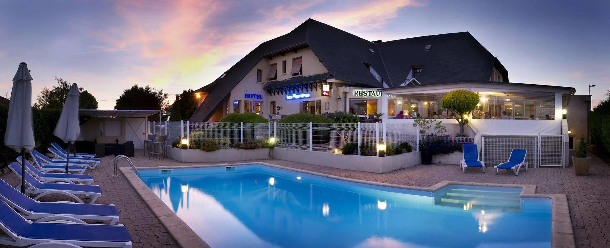 Hotel Les Peyrieres Olemps Екстериор снимка